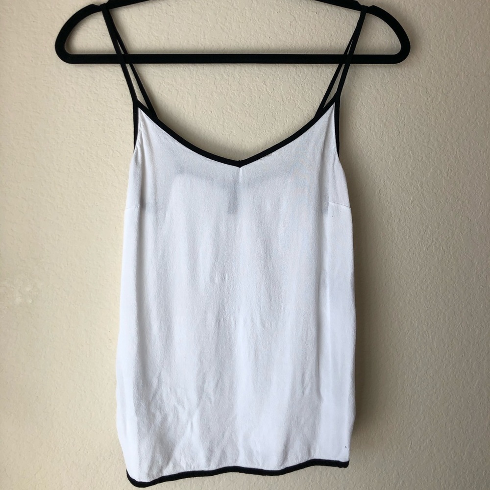 Piping Detail Cami